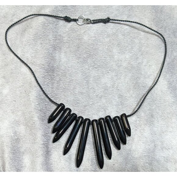 Gothic Polished Onyx Graduated Pillar Necklace - Picture 6 of 6